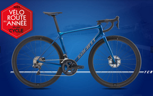 LE CYCLE NAMES TCR ADVANCED PRO DISC "ROAD BIKE OF THE YEAR"!